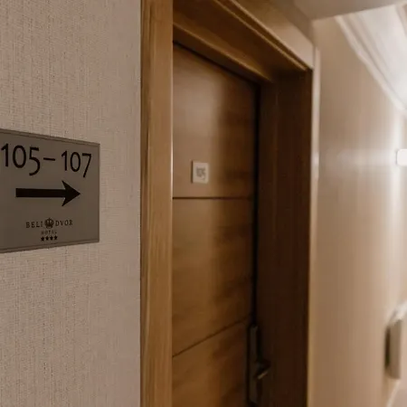 Hotel Apartments&rooms Beli Dvor 4*