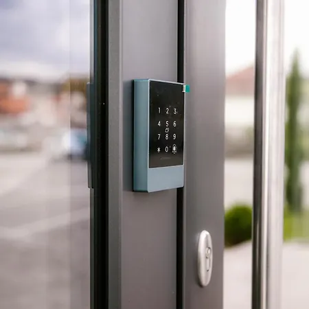 & Beli Dvor Szálloda Čačak