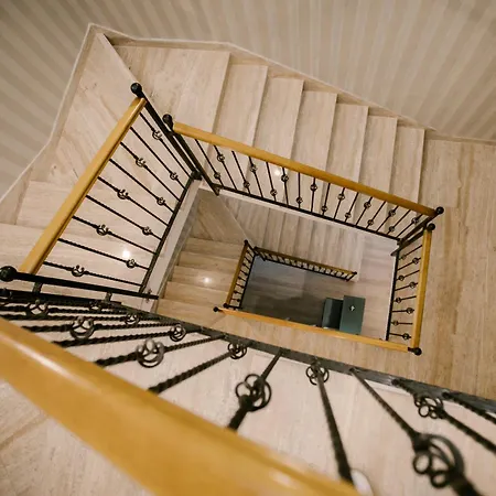 Szálloda & Beli Dvor 4*