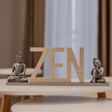 & Beli Dvor מלון 4*