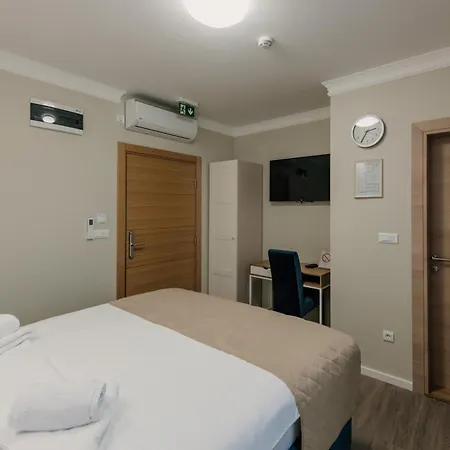Beli Dvor Hotel 4*